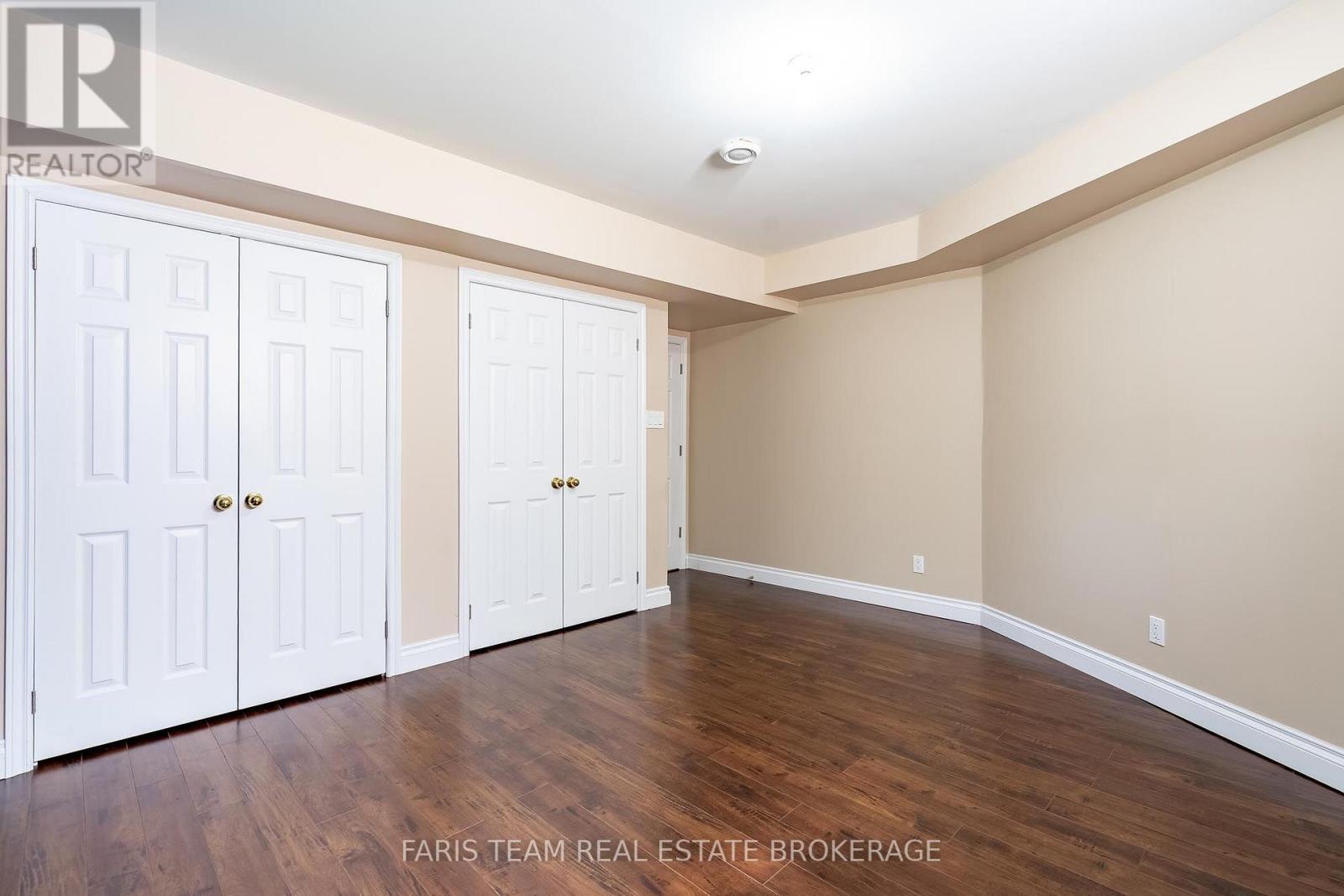 91 Maryjane Road, Tiny, ON - Indoor Photo Showing Other Room