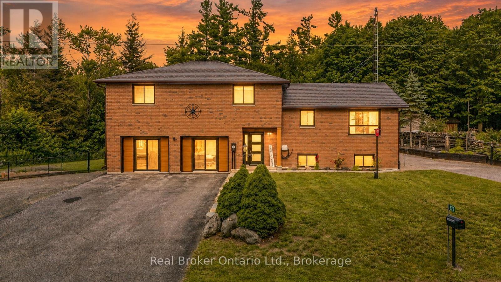 1819 Old Second Road S, Springwater, ON - Outdoor