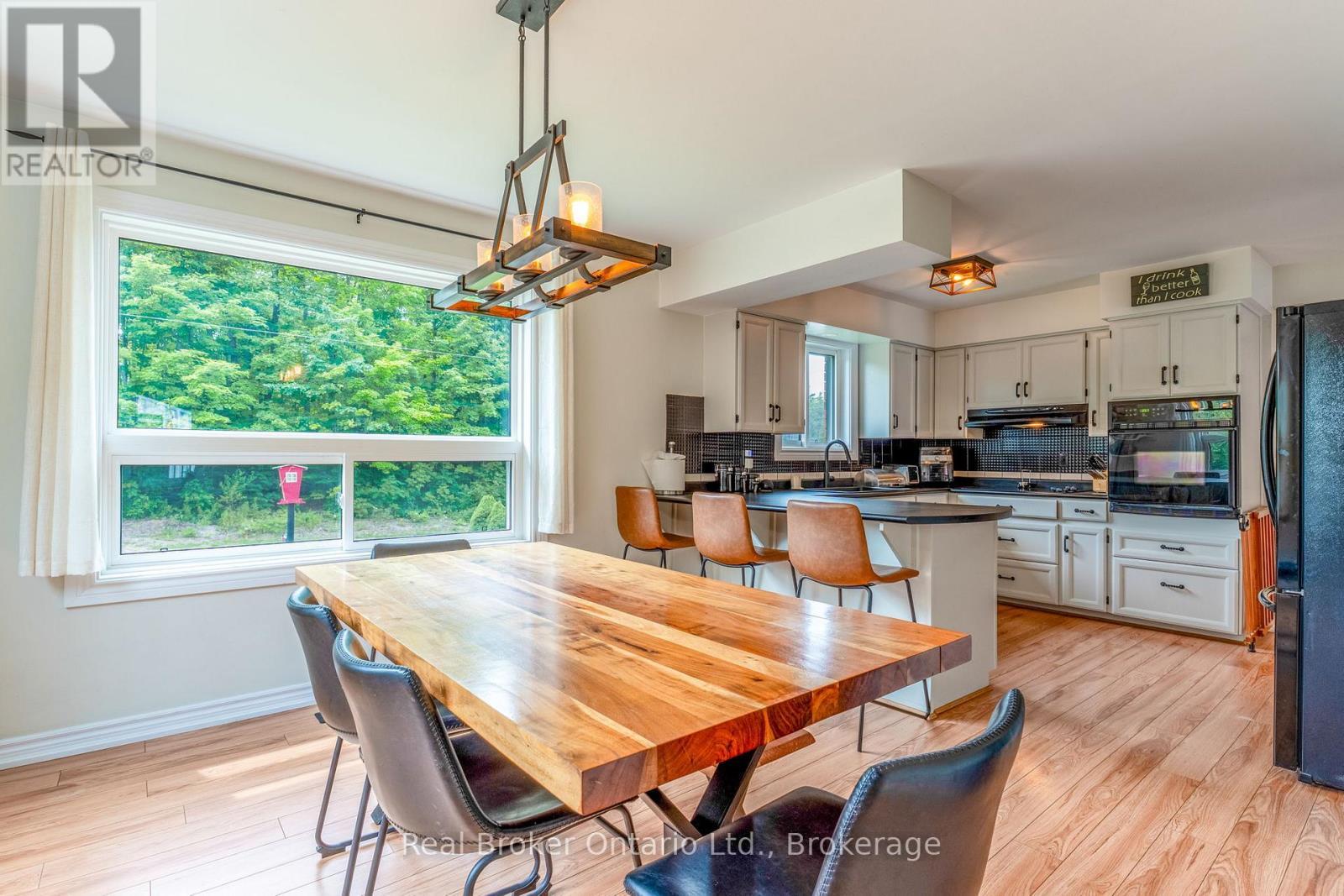 1819 Old Second Road S, Springwater, ON - Indoor Photo Showing Dining Room