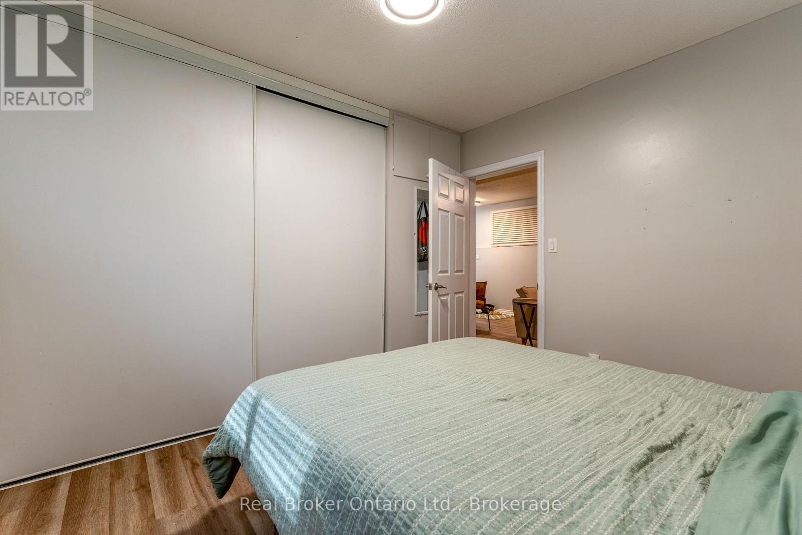1819 Old Second Road S, Springwater, ON - Indoor Photo Showing Bedroom