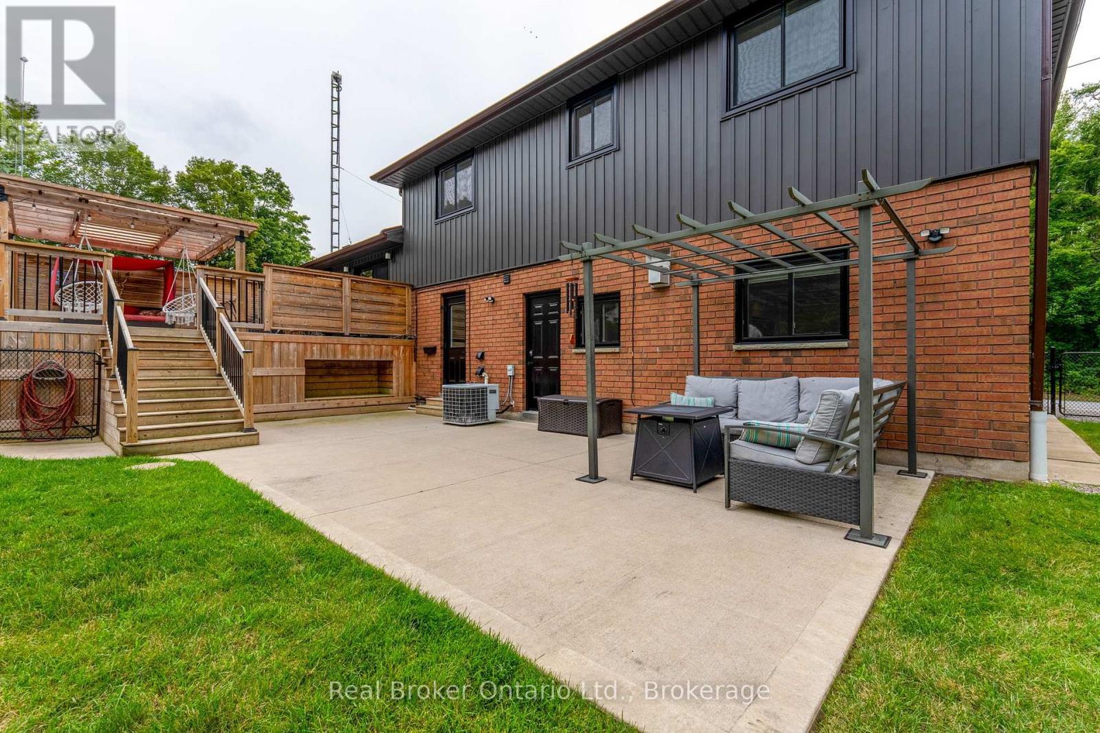 1819 Old Second Road S, Springwater, ON - Outdoor With Exterior
