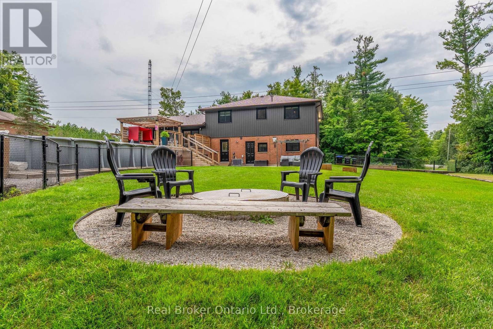 1819 Old Second Road S, Springwater, ON - Outdoor