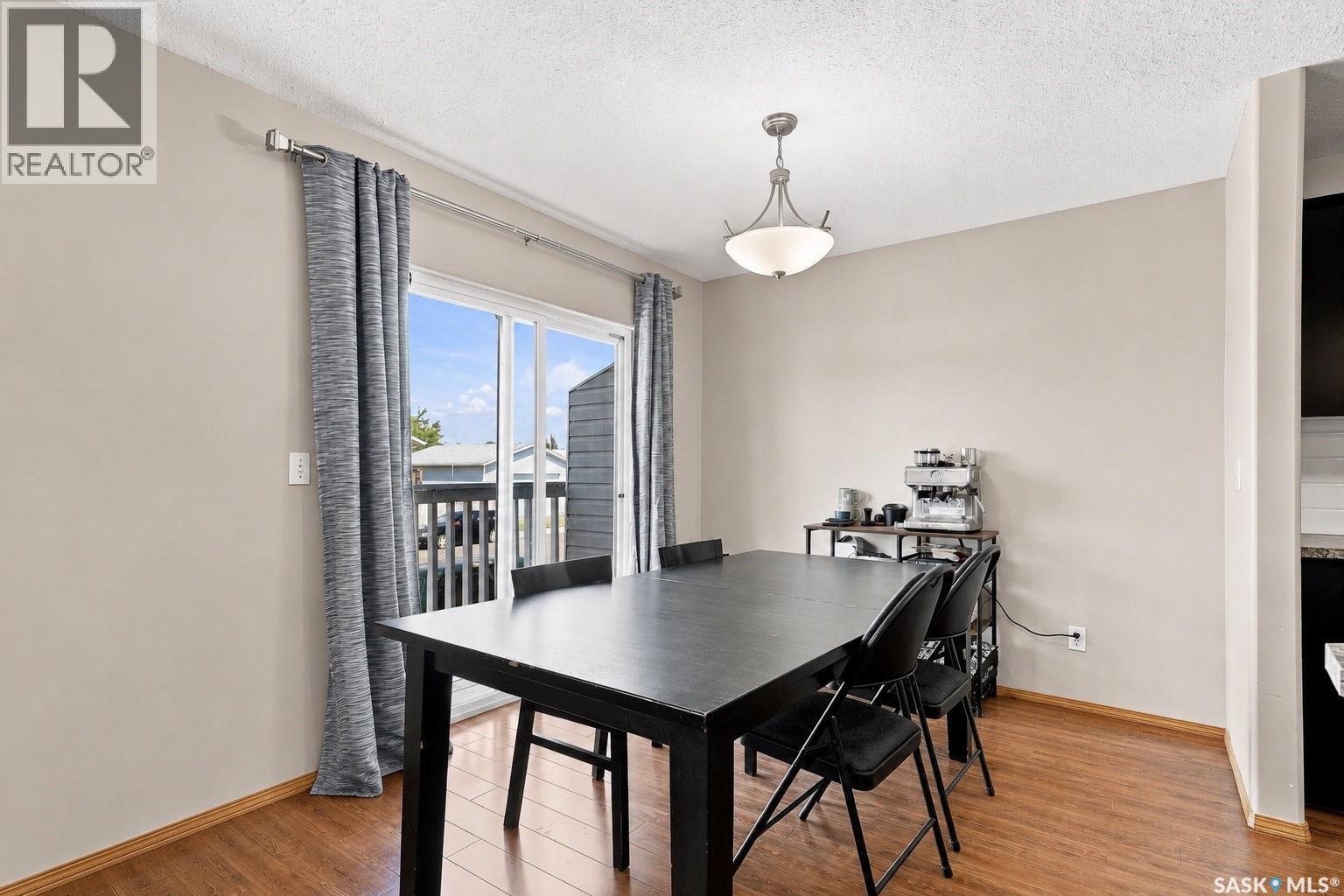 615 Peters Street, Warman, SK - Indoor Photo Showing Dining Room
