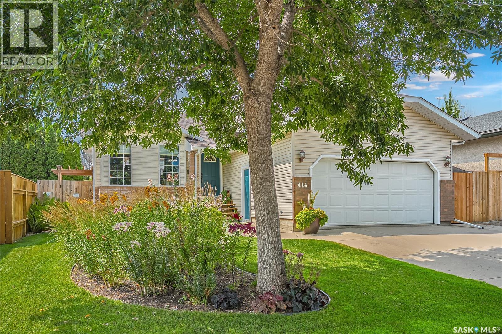 414 Sumner Lane, Saskatoon, SK - Outdoor