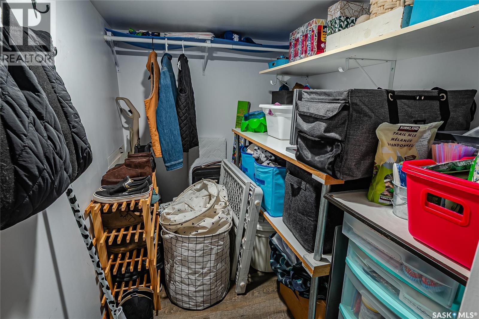 414 Sumner Lane, Saskatoon, SK - Indoor With Storage