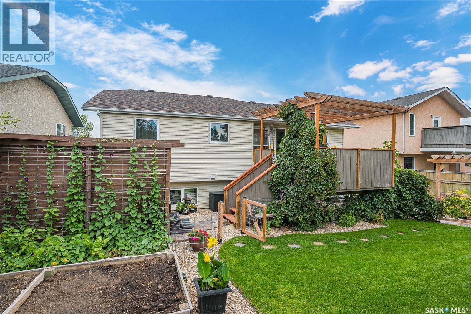 414 Sumner Lane, Saskatoon, SK - Outdoor