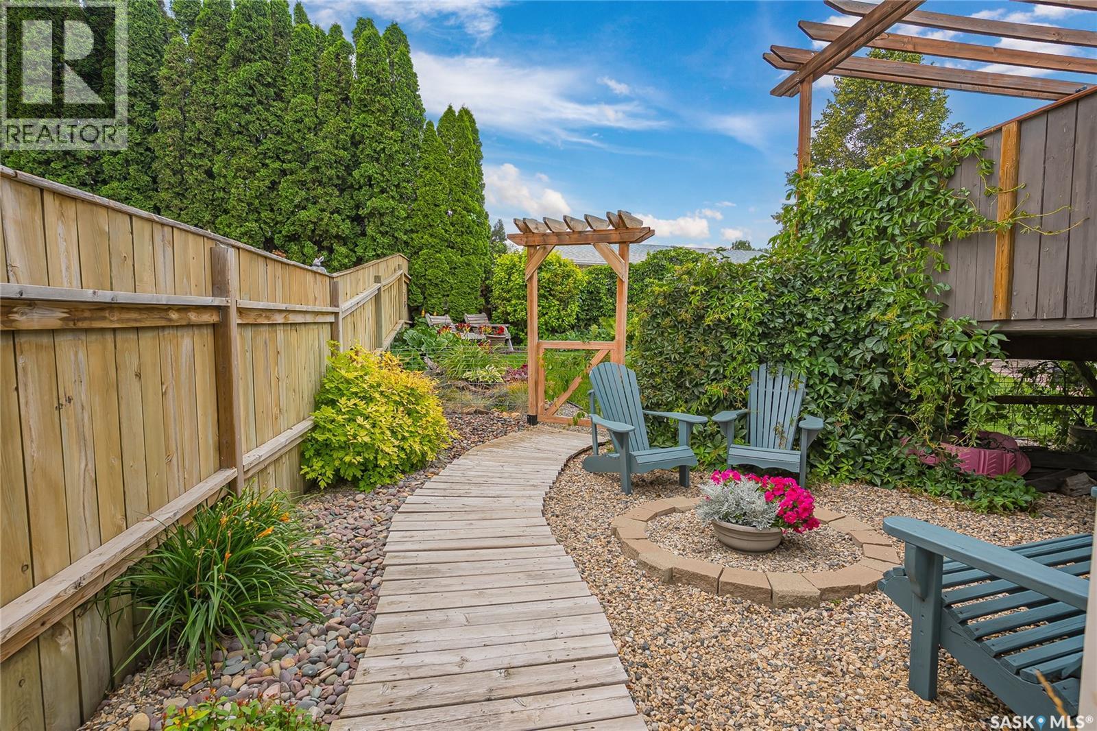 414 Sumner Lane, Saskatoon, SK - Outdoor
