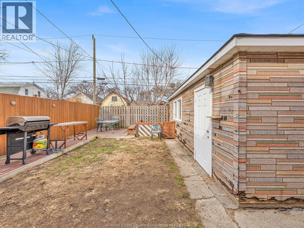 1477 Windermere Road, Windsor, ON - Outdoor