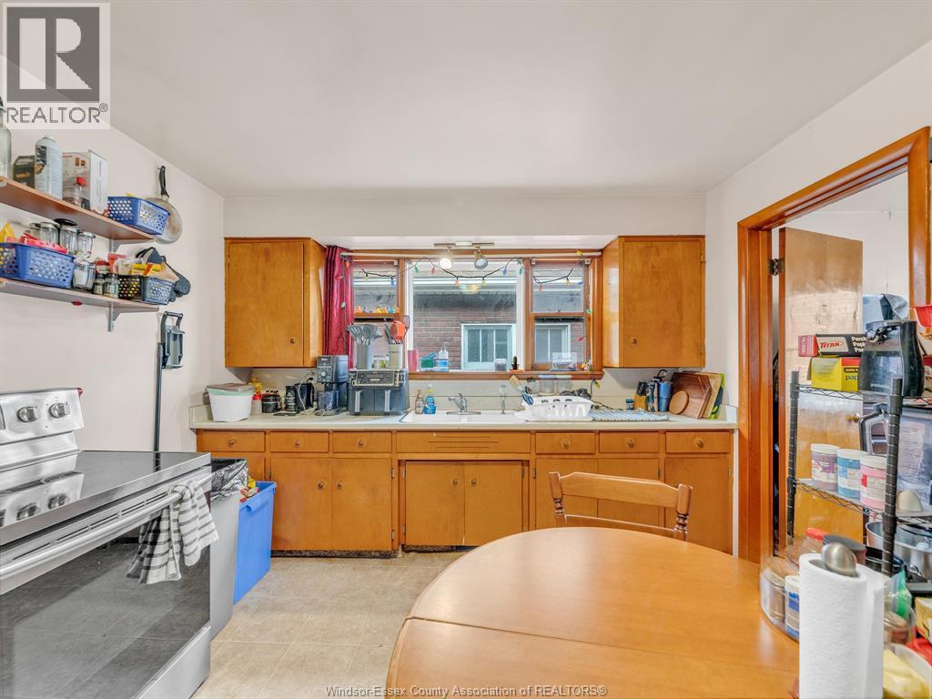 1477 Windermere Road, Windsor, ON - Indoor Photo Showing Kitchen