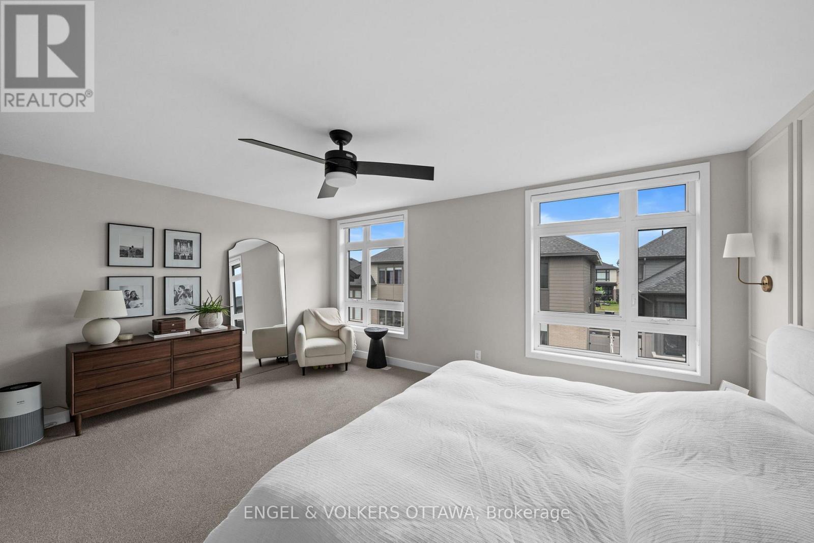 351 Shuttleworth Drive, Ottawa, ON - Indoor Photo Showing Bedroom