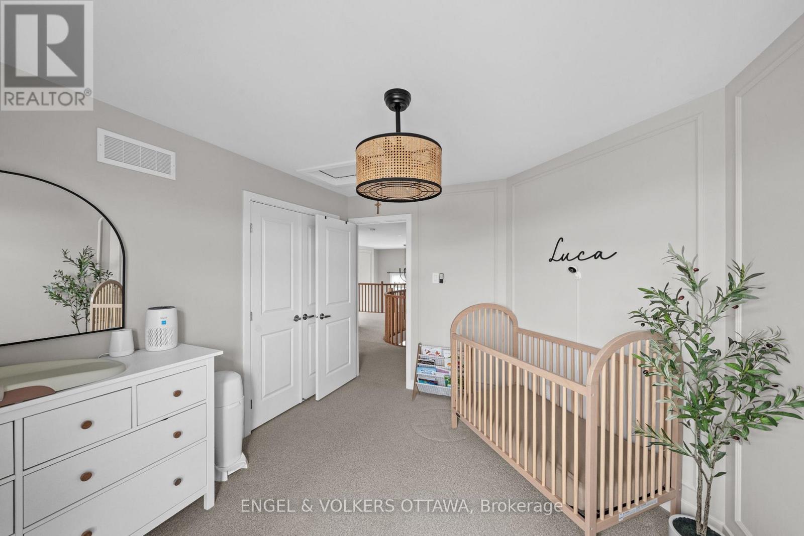 351 Shuttleworth Drive, Ottawa, ON - Indoor