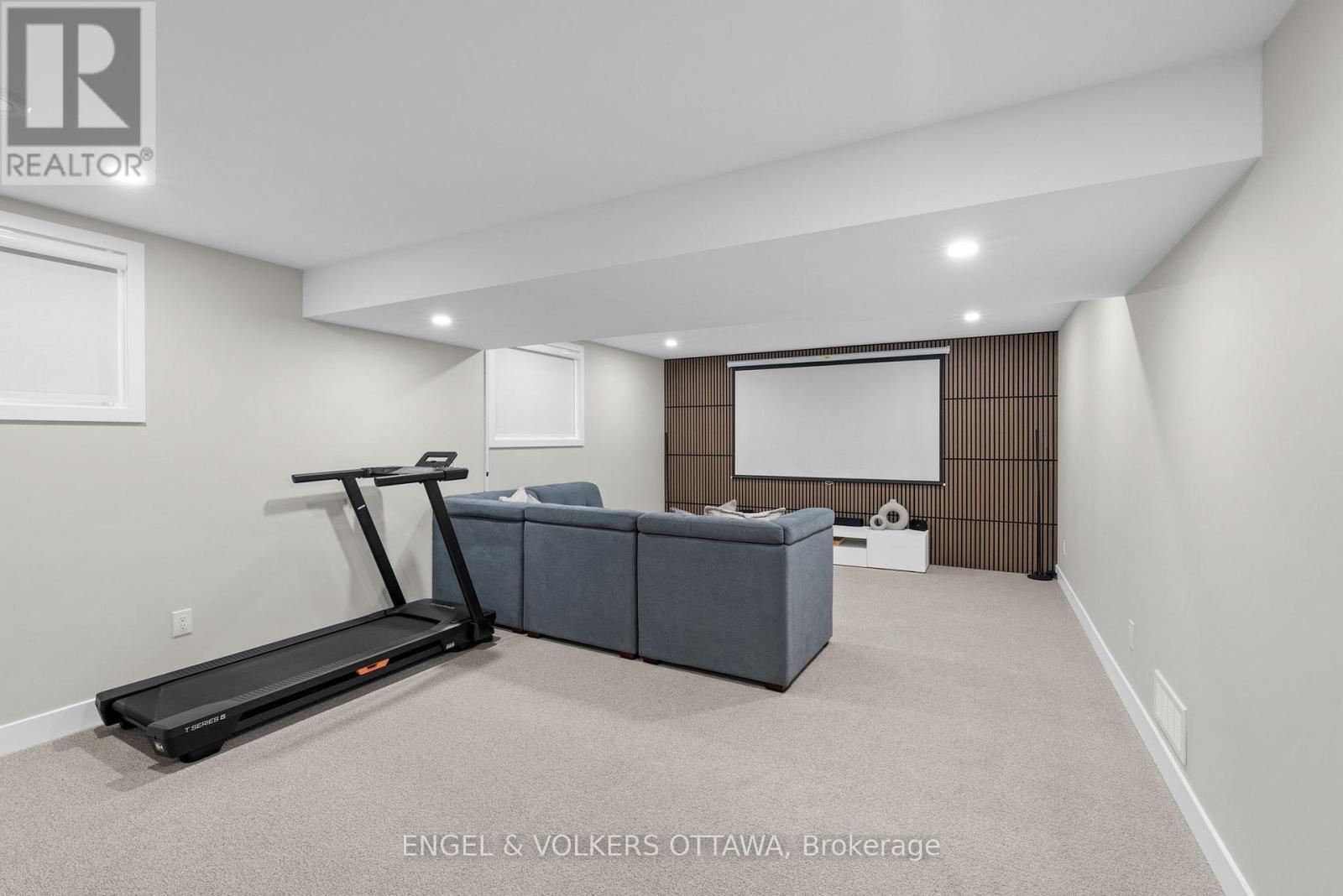 351 Shuttleworth Drive, Ottawa, ON - Indoor