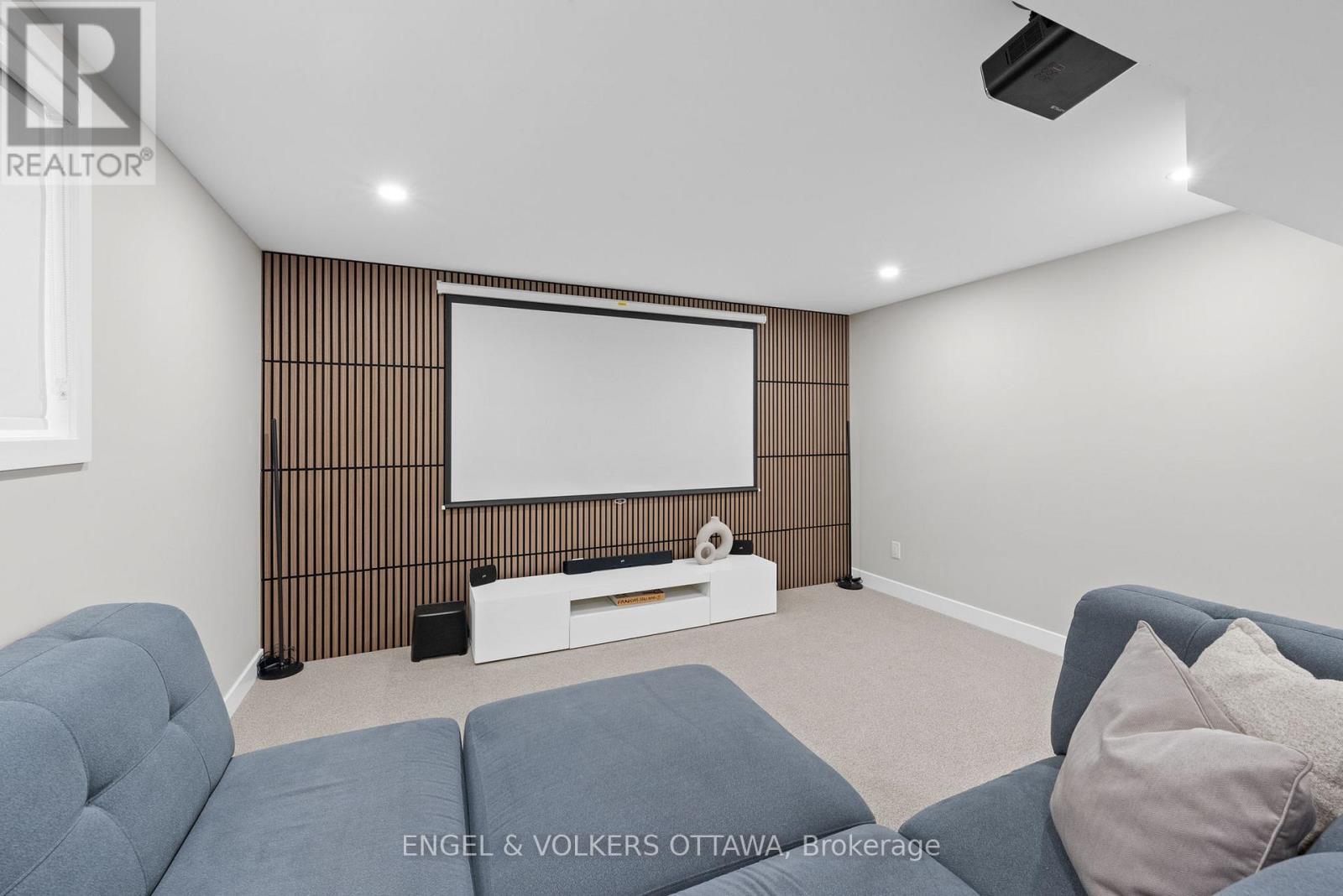 351 Shuttleworth Drive, Ottawa, ON - Indoor