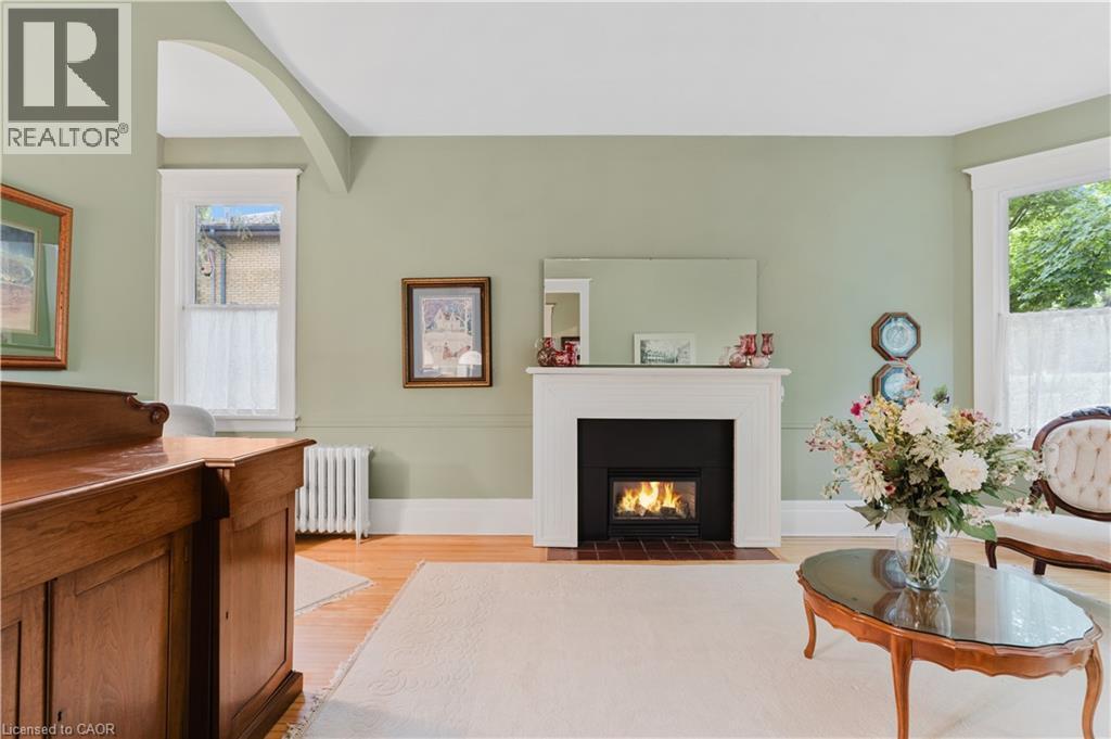 136 Blair Road, Cambridge, ON - Indoor Photo Showing Living Room With Fireplace