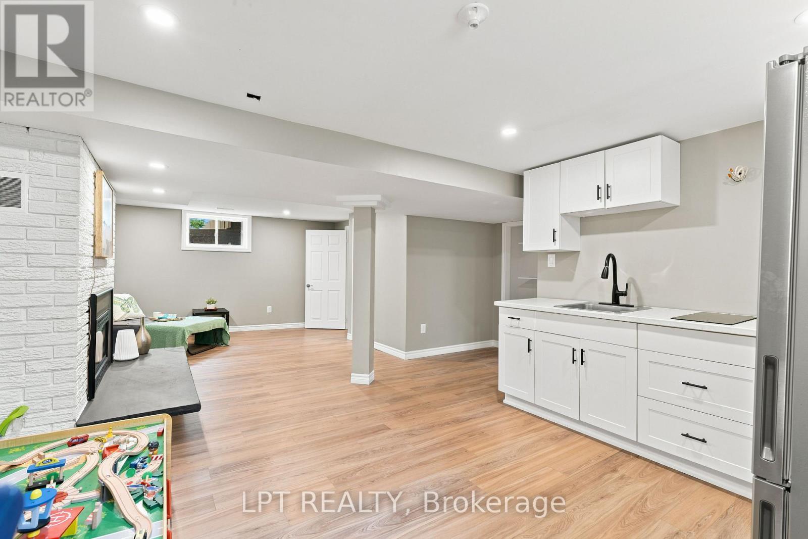 2628 Westshore Crescent, Severn, ON - Indoor