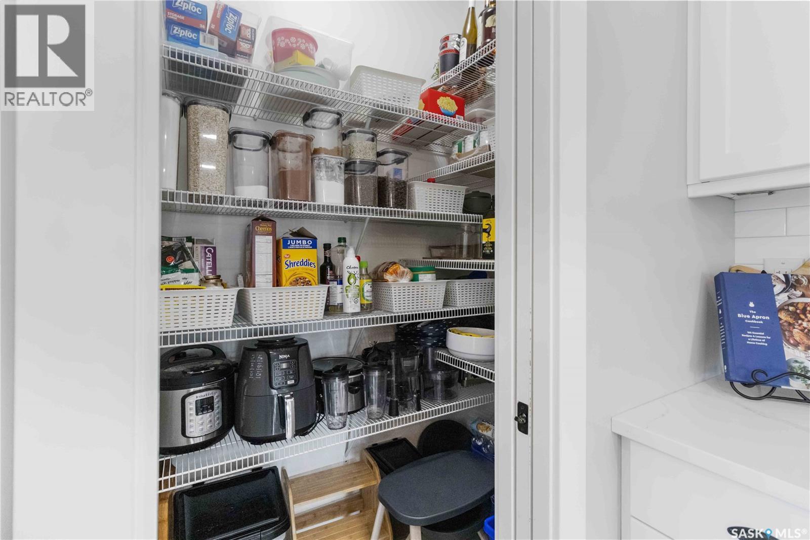 238 Dubois Crescent, Saskatoon, SK - Indoor