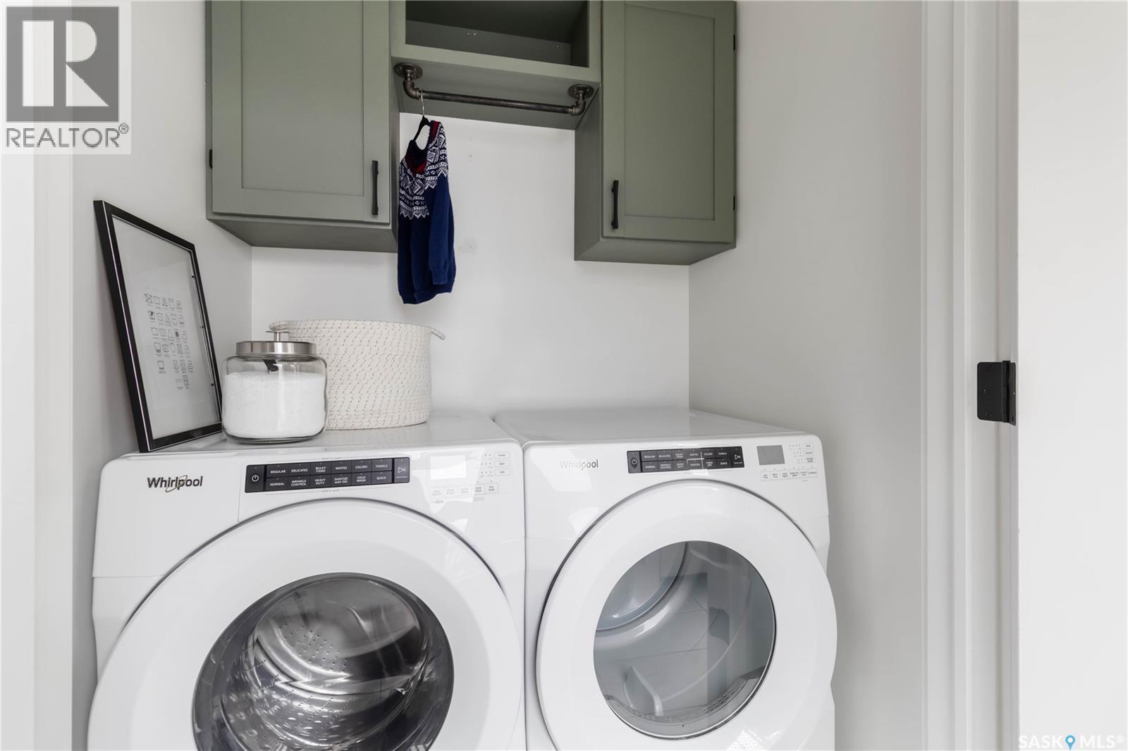 238 Dubois Crescent, Saskatoon, SK - Indoor Photo Showing Laundry Room