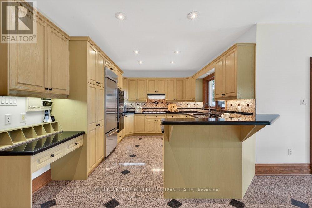 162 Codsell Avenue, Toronto, ON - Indoor Photo Showing Kitchen