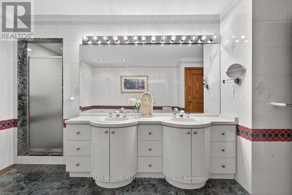 162 Codsell Avenue, Toronto, ON - Indoor Photo Showing Bathroom