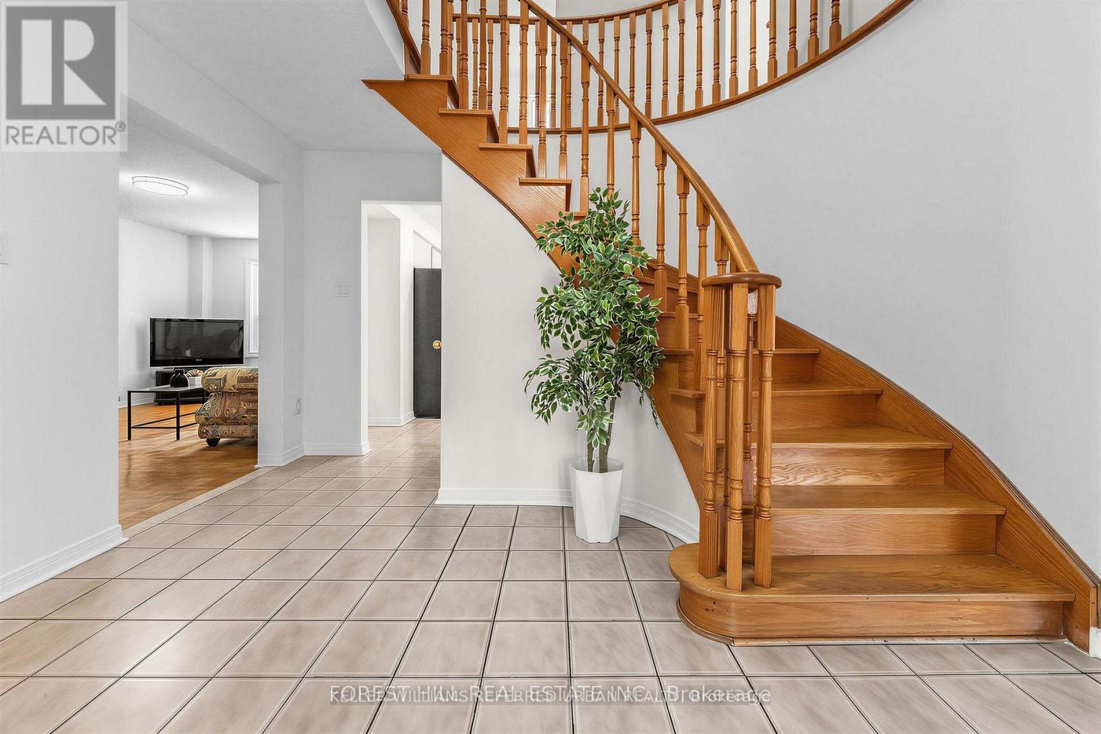 4129 Molly Avenue, Mississauga, ON - Indoor Photo Showing Other Room