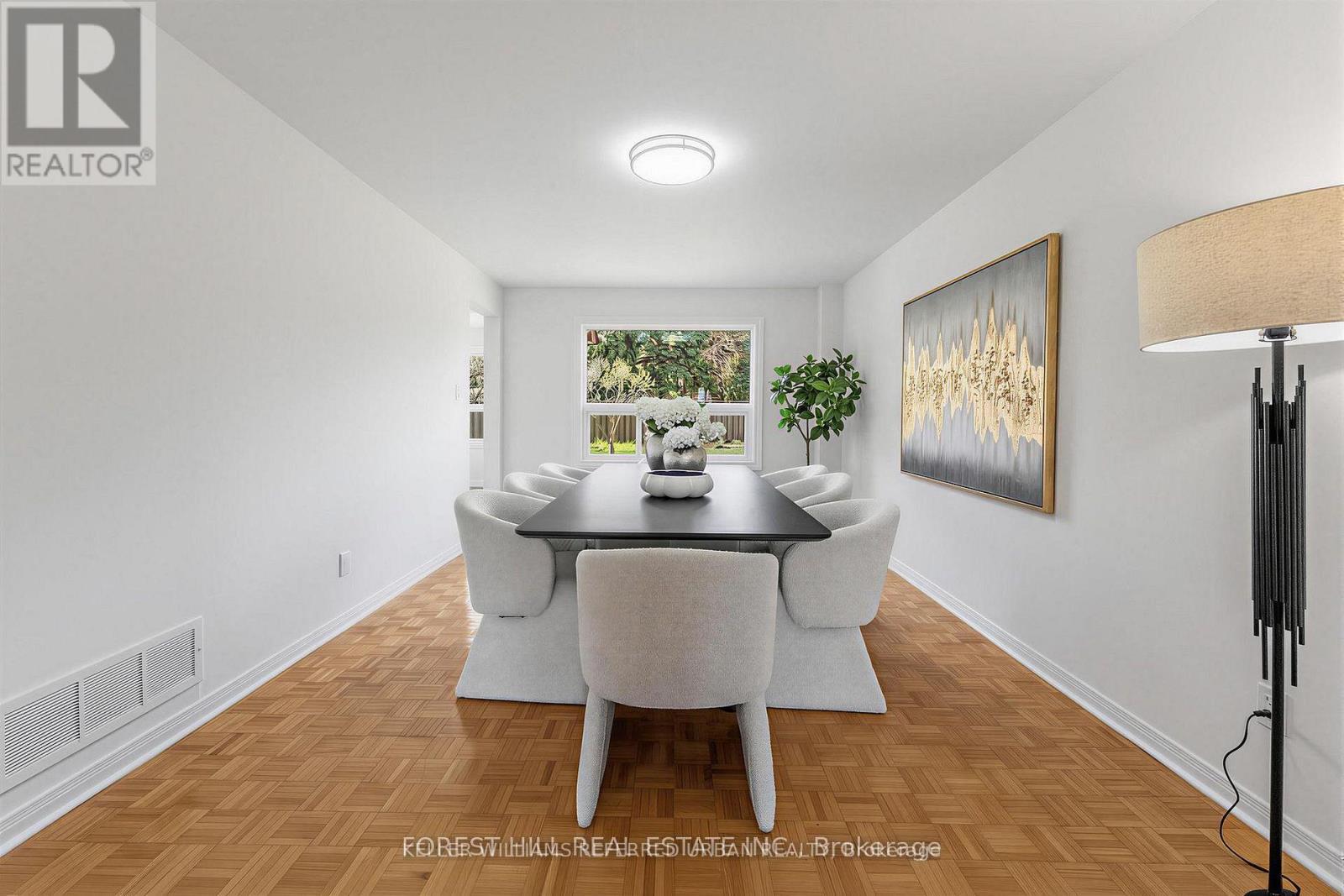 4129 Molly Avenue, Mississauga, ON - Indoor Photo Showing Dining Room