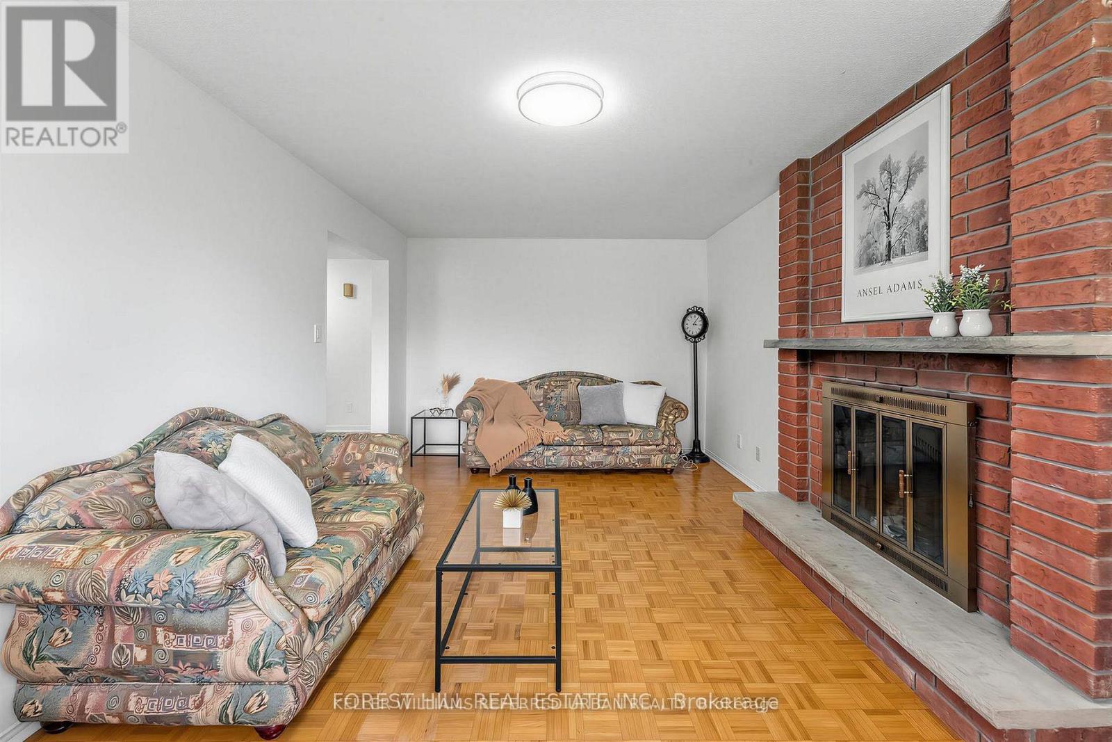 4129 Molly Avenue, Mississauga, ON - Indoor Photo Showing Living Room With Fireplace