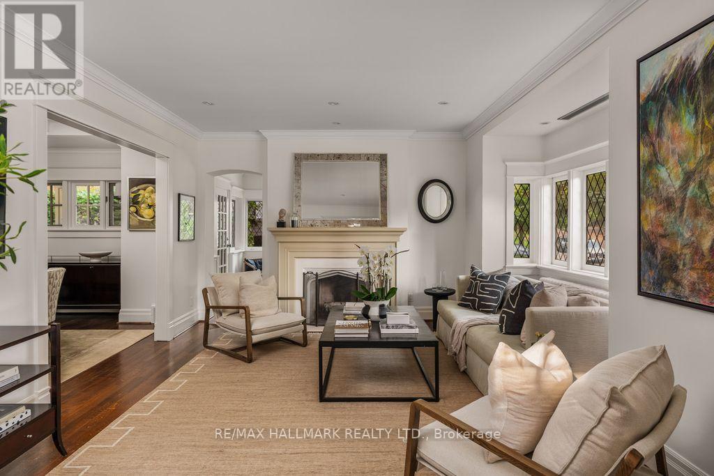 14 Pine Crescent, Toronto, ON - Indoor Photo Showing Living Room With Fireplace