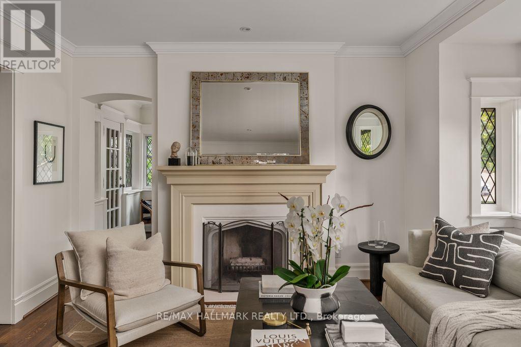 14 Pine Crescent, Toronto, ON - Indoor Photo Showing Living Room With Fireplace