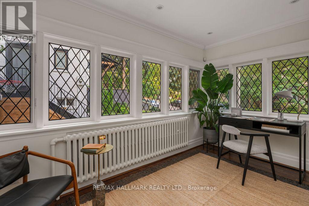 14 Pine Crescent, Toronto, ON - Indoor