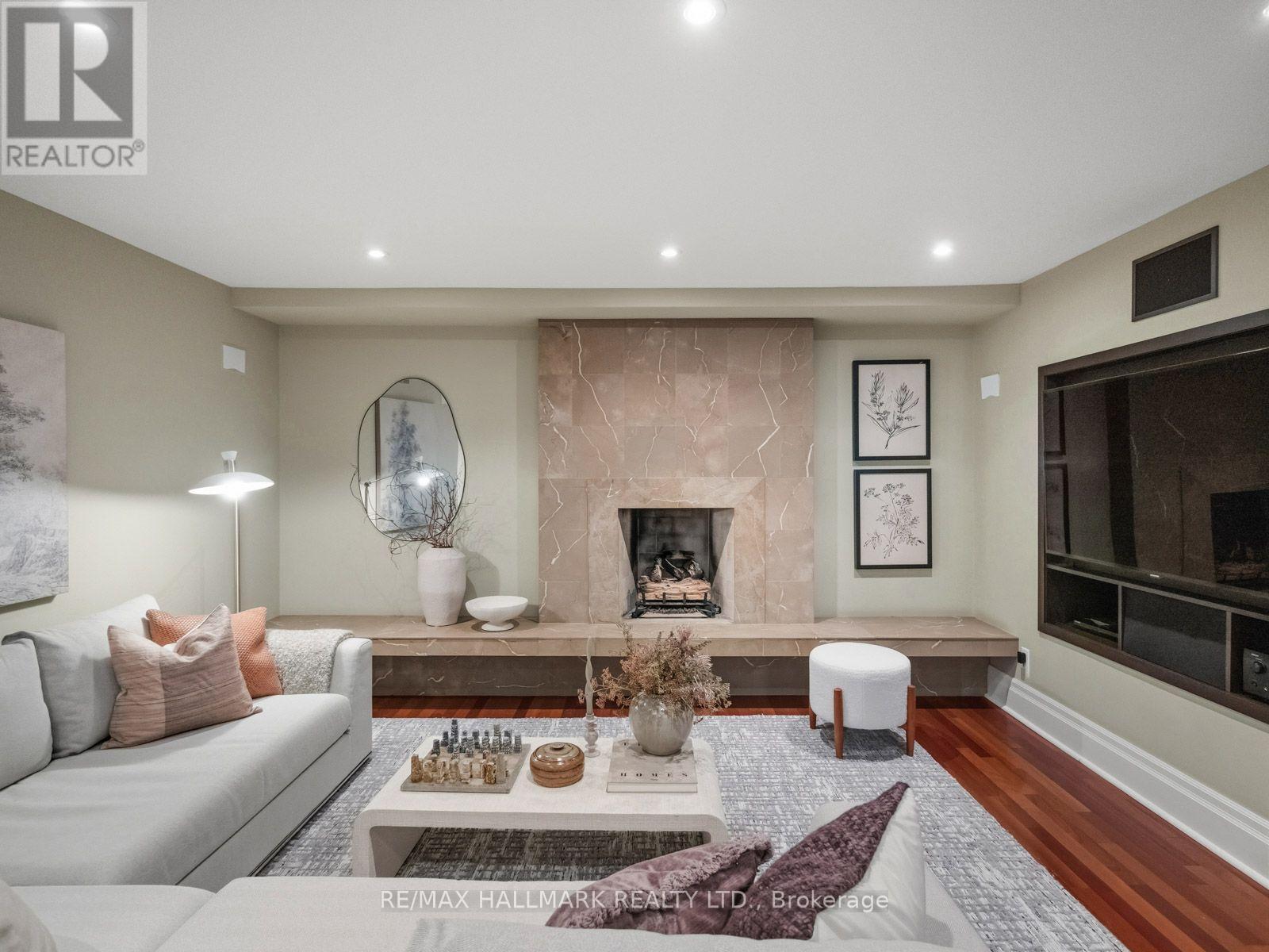 14 Pine Crescent, Toronto, ON - Indoor Photo Showing Living Room With Fireplace