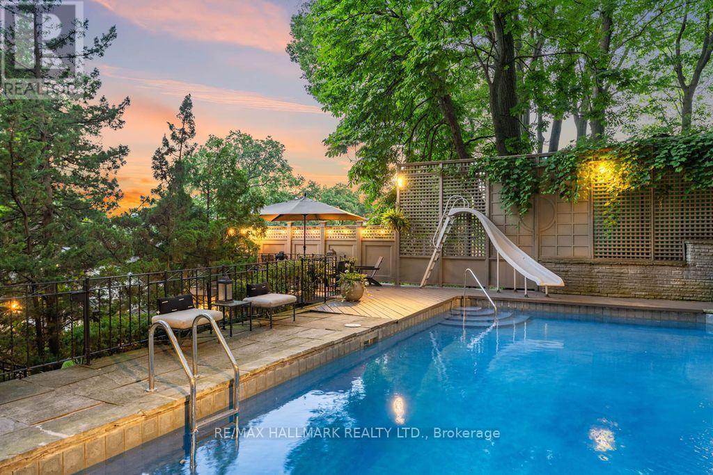 14 Pine Crescent, Toronto, ON - Outdoor With In Ground Pool