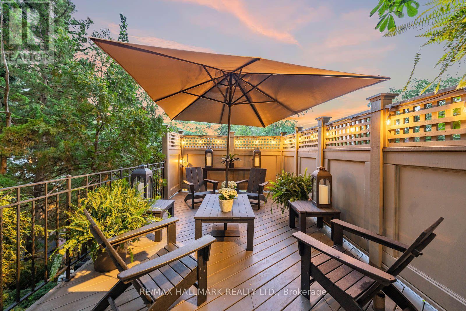 14 Pine Crescent, Toronto, ON - Outdoor With Exterior