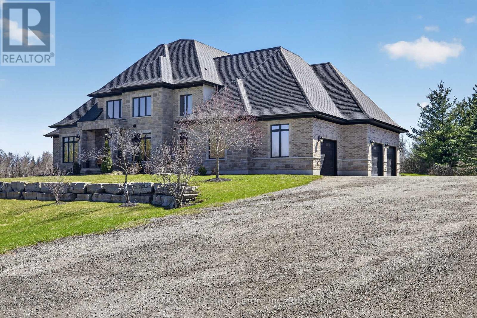 7645 Maltby Road E, Puslinch, ON - Outdoor