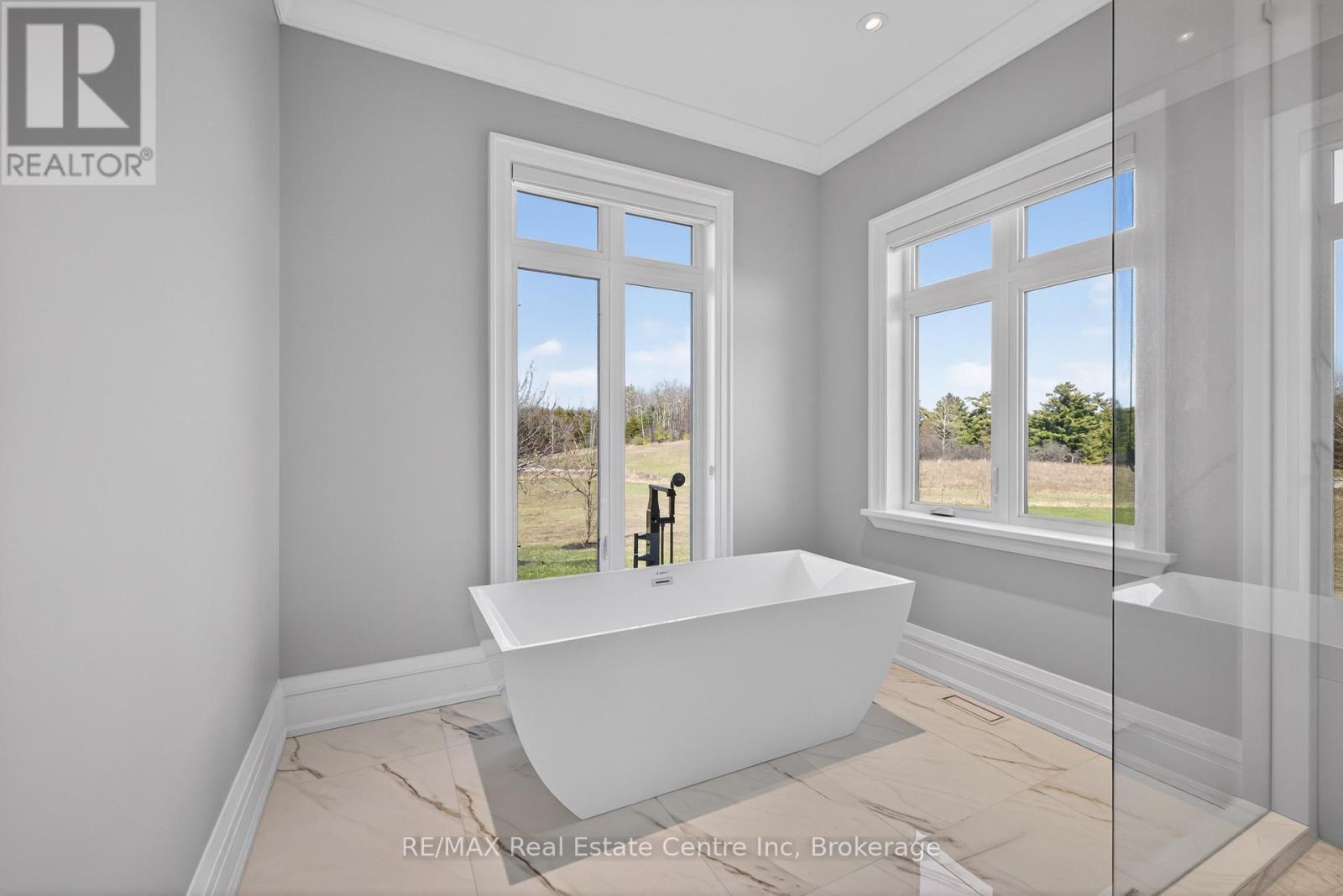 7645 Maltby Road E, Puslinch, ON - Indoor