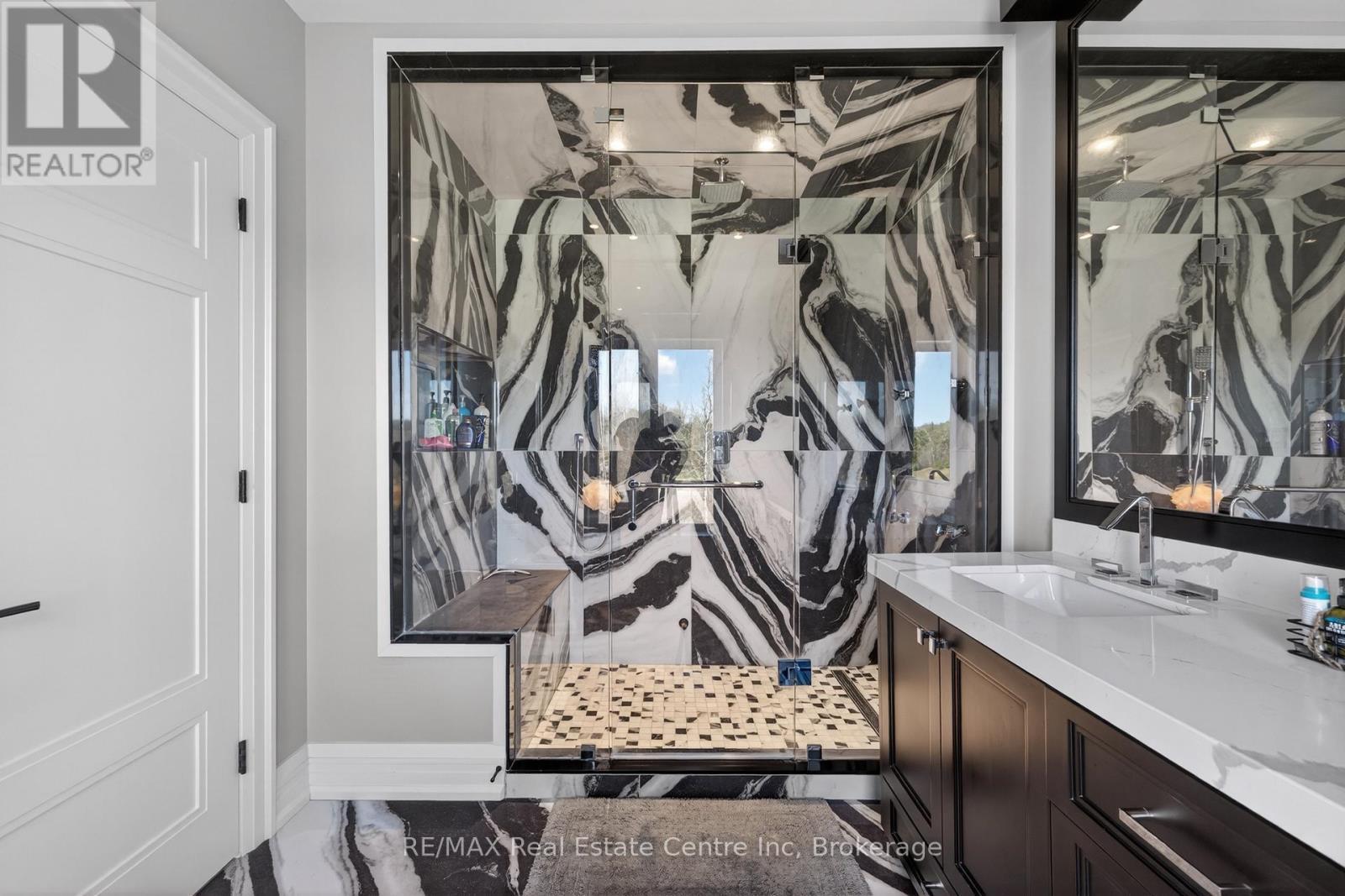 7645 Maltby Road E, Puslinch, ON - Indoor
