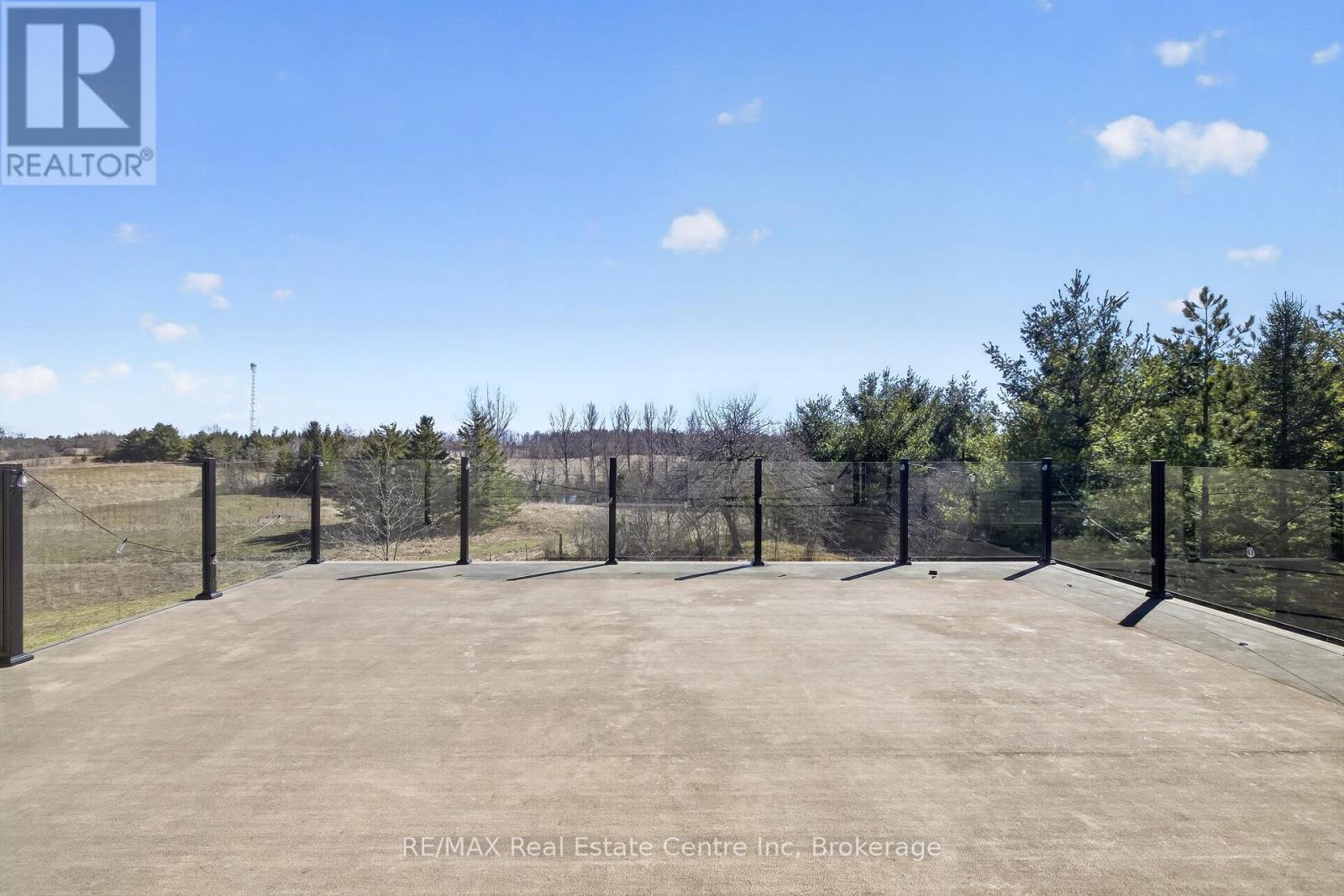7645 Maltby Road E, Puslinch, ON - Outdoor