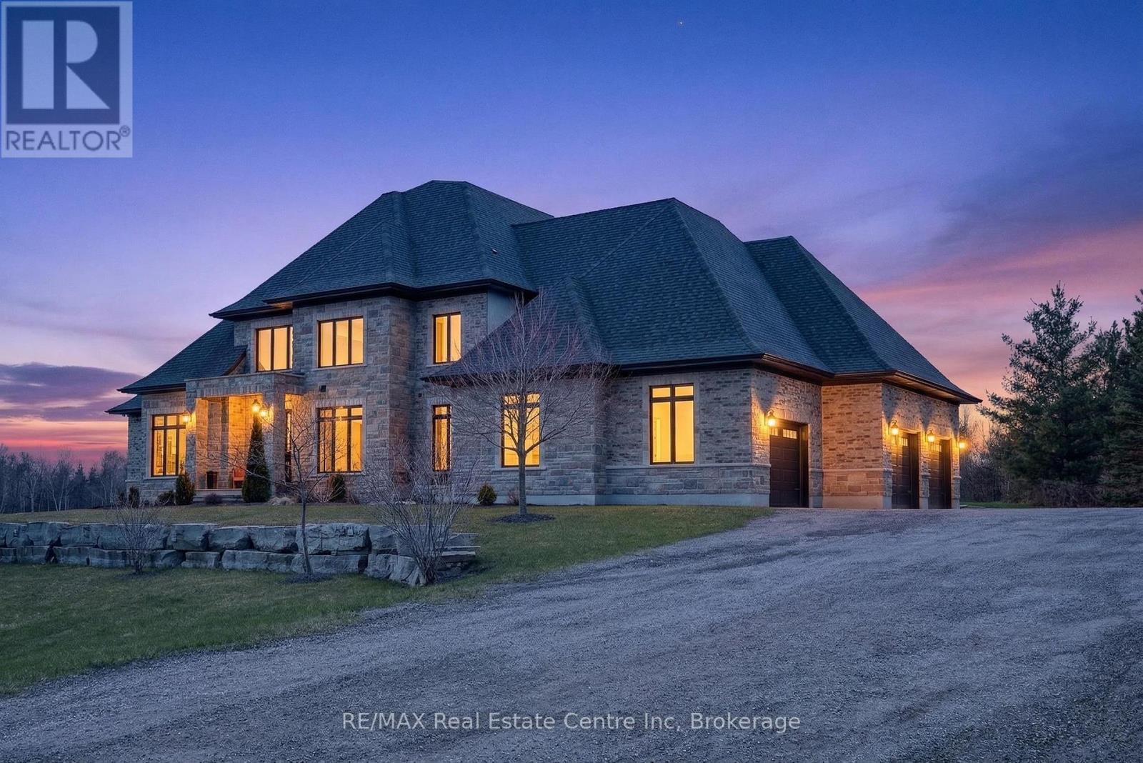 7645 Maltby Road E, Puslinch, ON - Outdoor