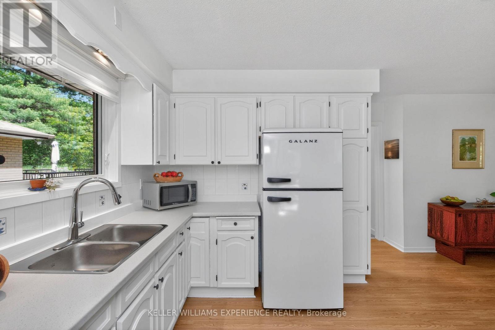 181 Park Road, Tiny, ON - Indoor Photo Showing Kitchen With Double Sink