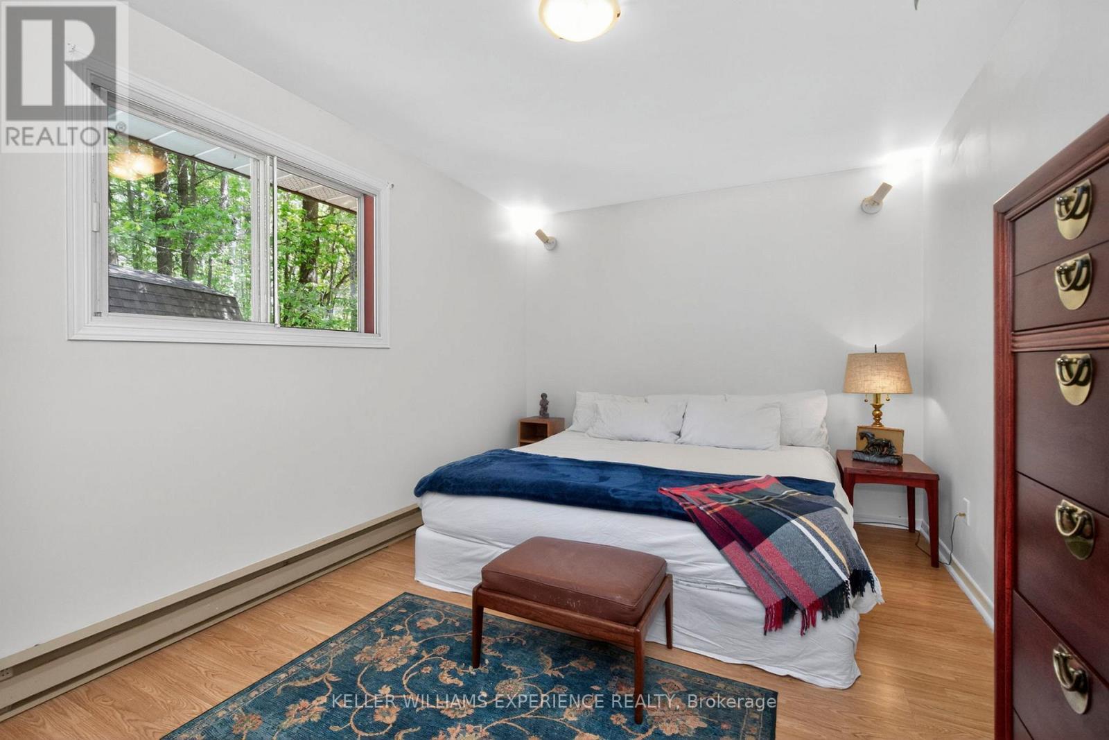 181 Park Road, Tiny, ON - Indoor Photo Showing Bedroom
