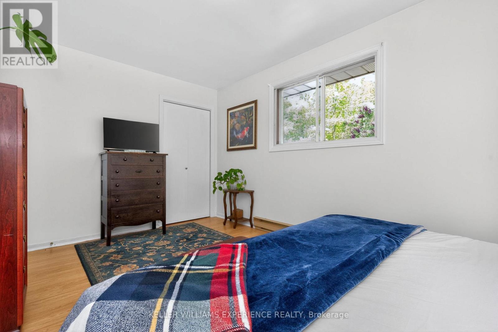 181 Park Road, Tiny, ON - Indoor Photo Showing Bedroom