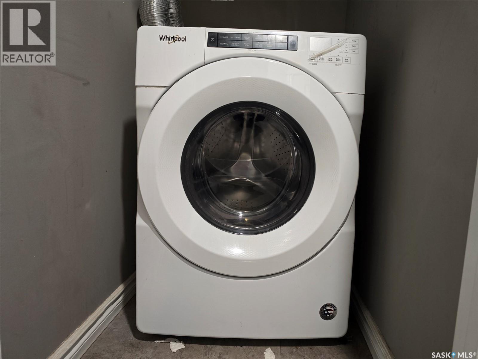 510 110 Akhtar Bend, Saskatoon, SK - Indoor Photo Showing Laundry Room