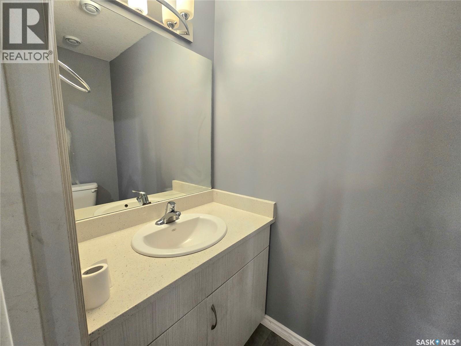 510 110 Akhtar Bend, Saskatoon, SK - Indoor Photo Showing Bathroom
