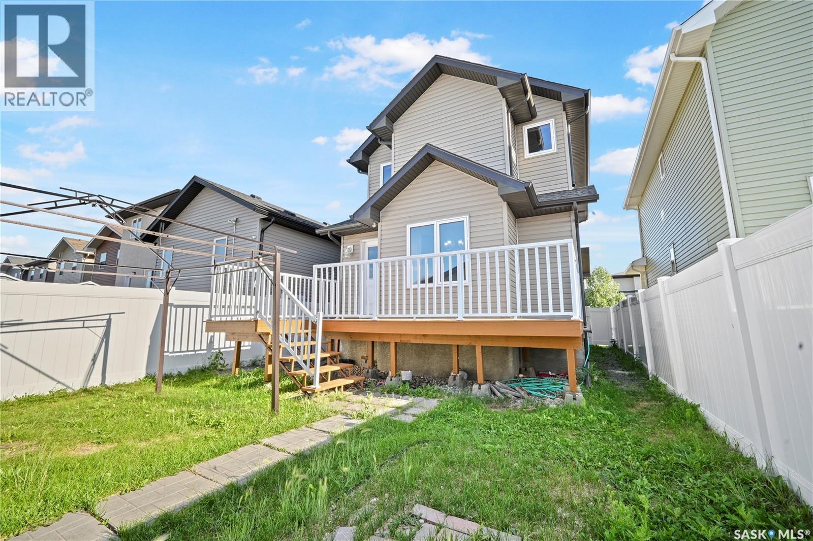 5234 Campling Avenue, Regina, SK - Outdoor With Deck Patio Veranda