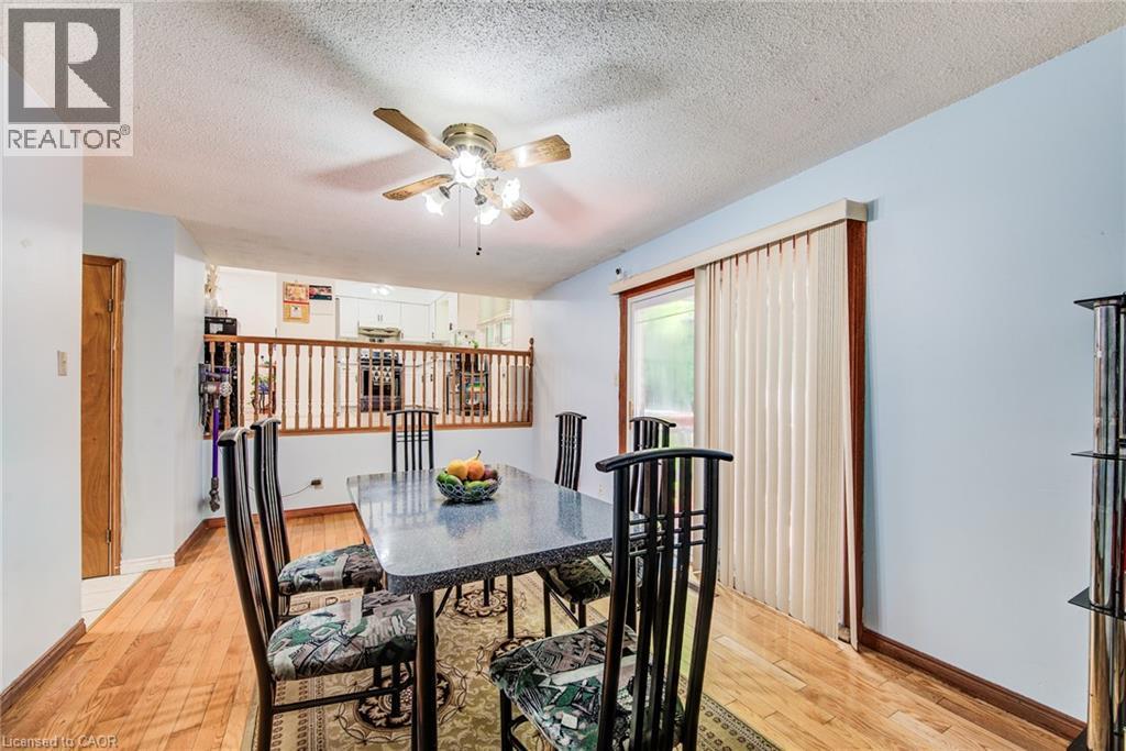 282 Driftwood Drive, Kitchener, ON - Indoor Photo Showing Dining Room