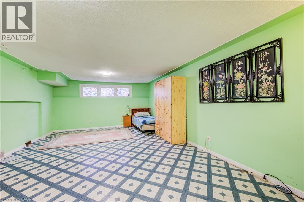 282 Driftwood Drive, Kitchener, ON - Indoor Photo Showing Bedroom