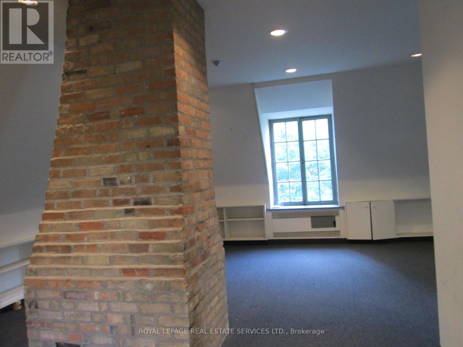 6 Trinity Square, Toronto, ON