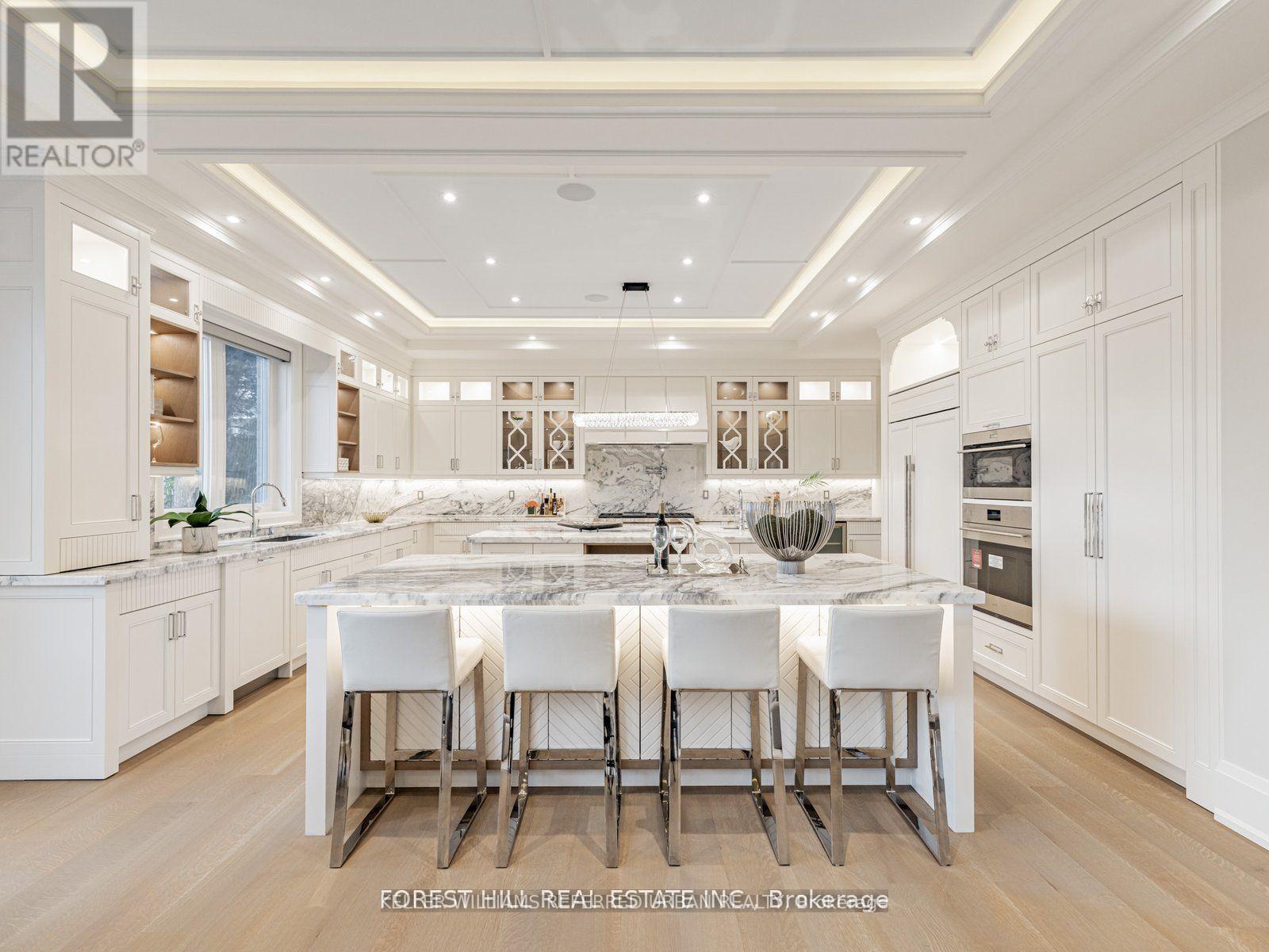 39 Rippleton Road, Toronto, ON - Indoor Photo Showing Kitchen With Upgraded Kitchen