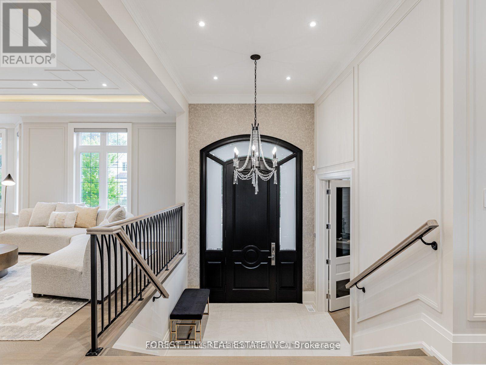 39 Rippleton Road, Toronto, ON - Indoor