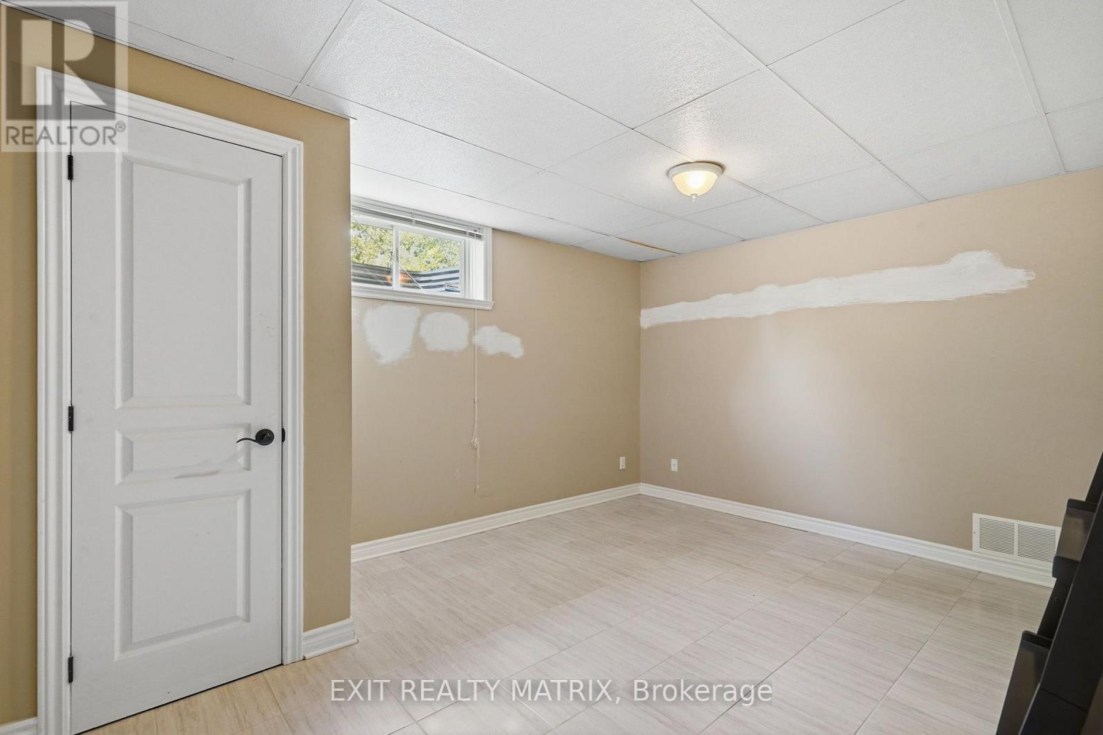 501 Du Parc Road, Champlain, ON - Indoor Photo Showing Other Room
