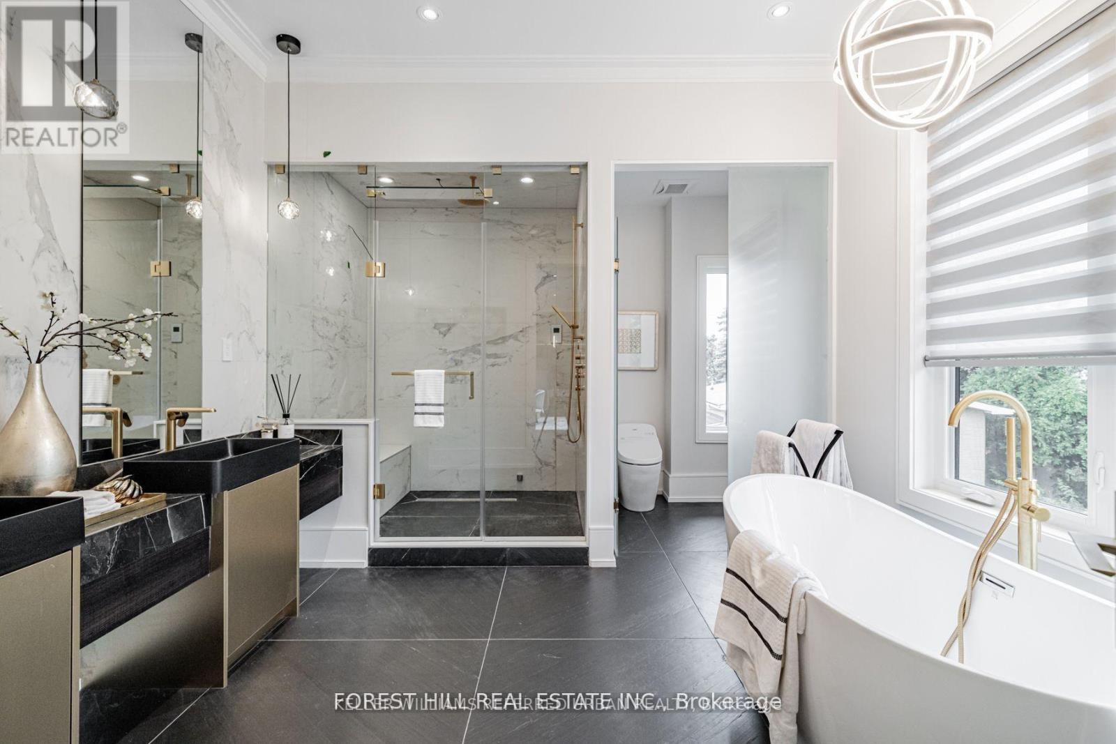 49 Ravenscroft Circle, Toronto, ON - Indoor Photo Showing Other Room